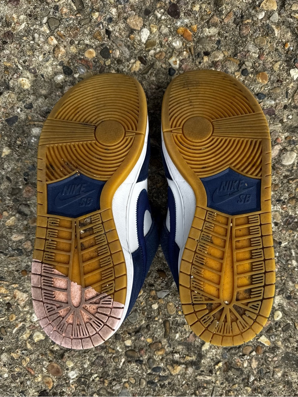 Nike Navy, White & Gum Low-Top Sneakers - Picture 6 of 6